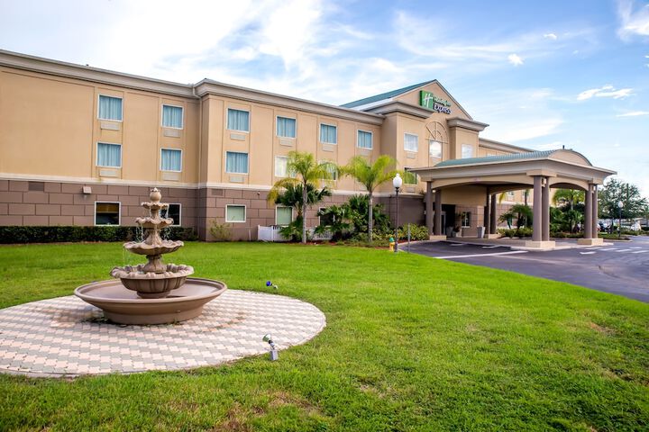 Hotel 6 of 113
