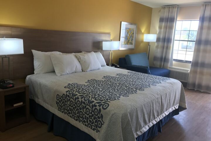 Room 37 of 43