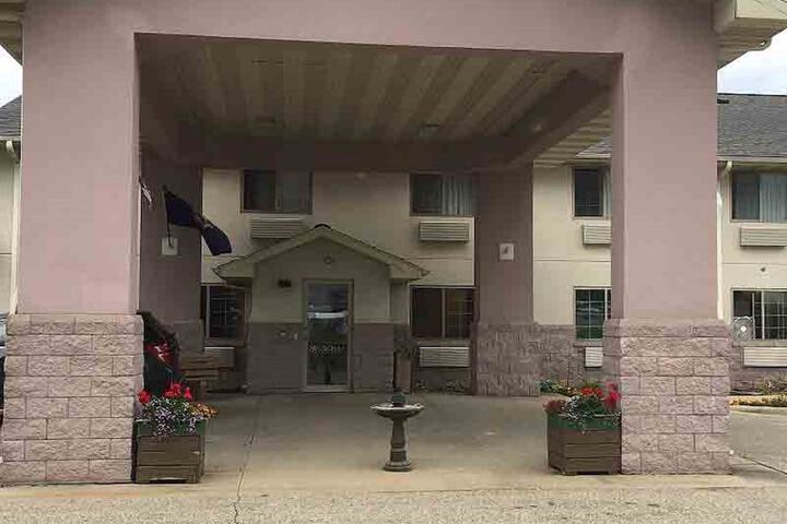 Hotel 7 of 27