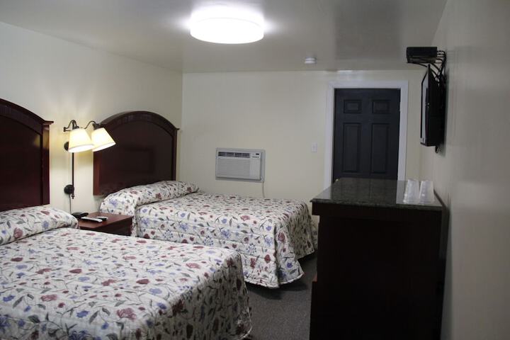 Room 6 of 20