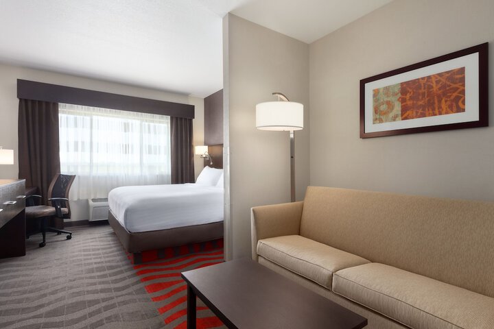 Room 52 of 84