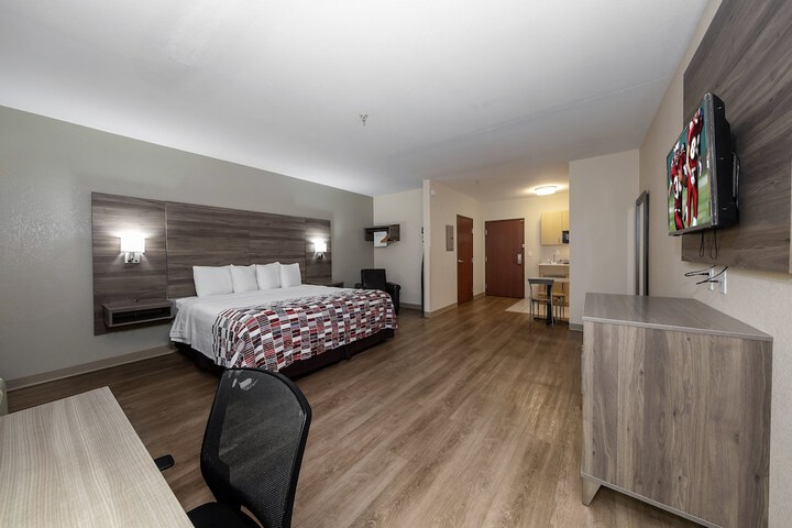 Room 32 of 42