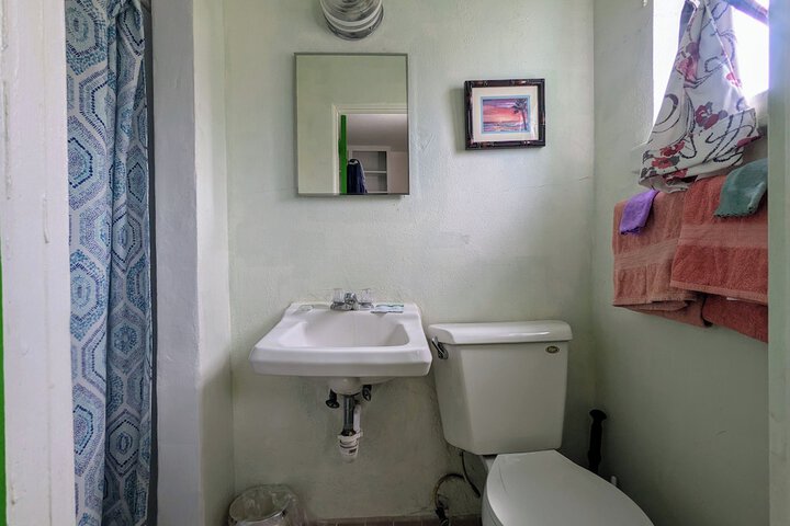 Room 193 of 286