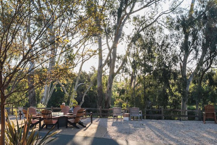 River Terrace Inn