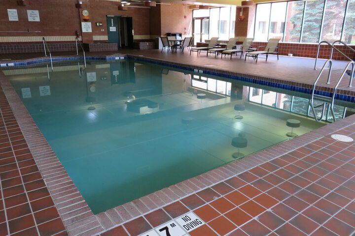 Pool 10 of 46