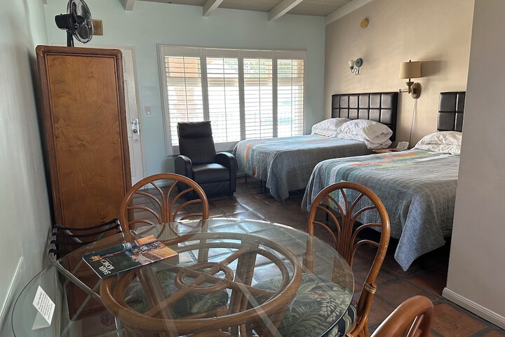 Room 34 of 53