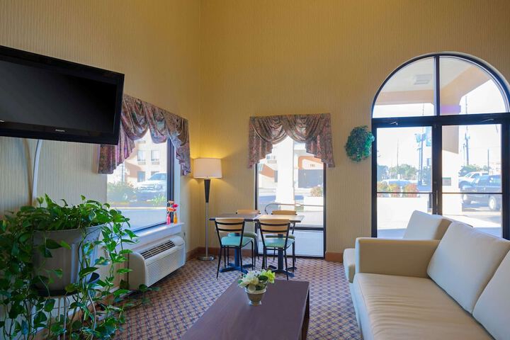 Hotel Interior 31 of 38
