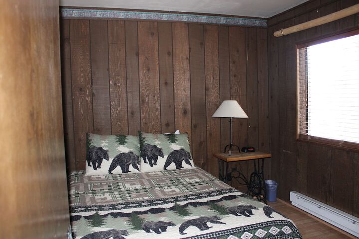 Room 79 of 104