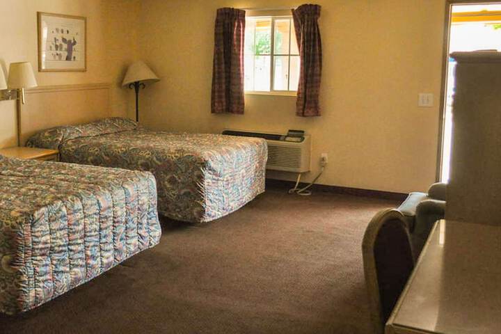 Room 15 of 35