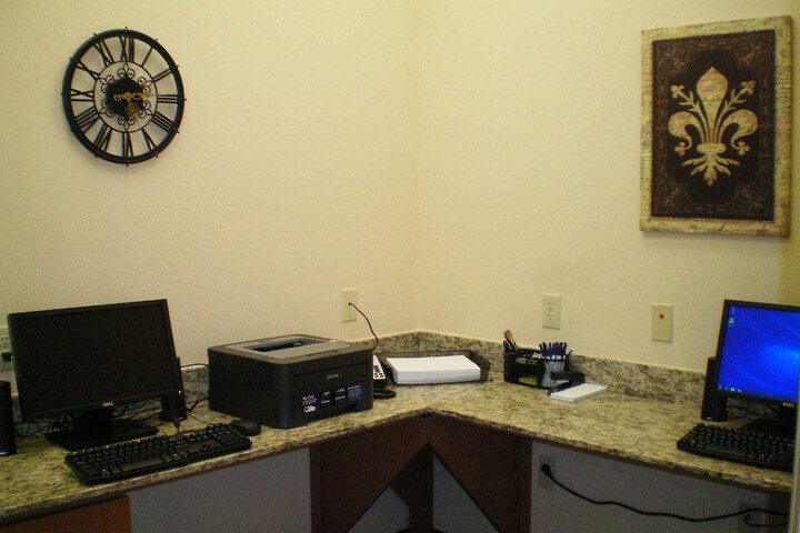 Business Center 21 of 21