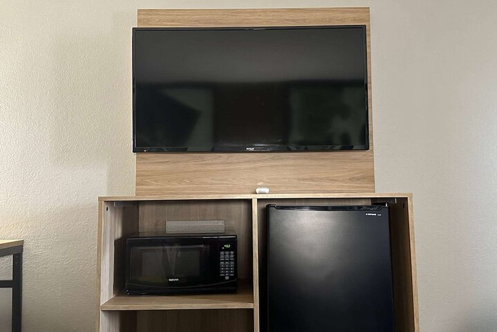 Room 35 of 49