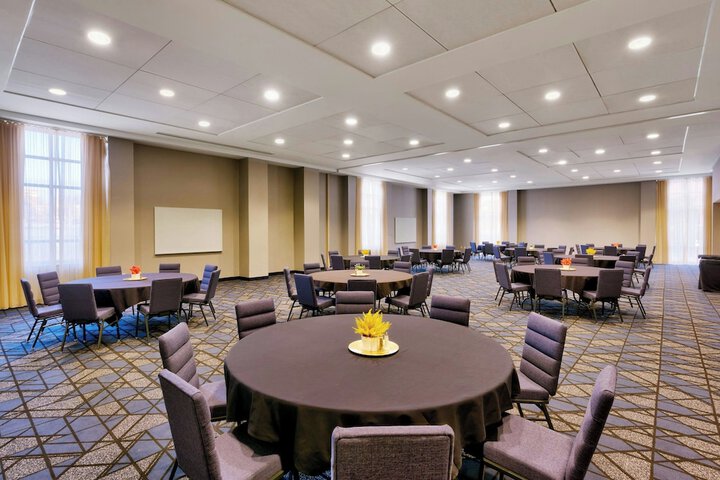 Courtyard by Marriott Lincoln Downtown