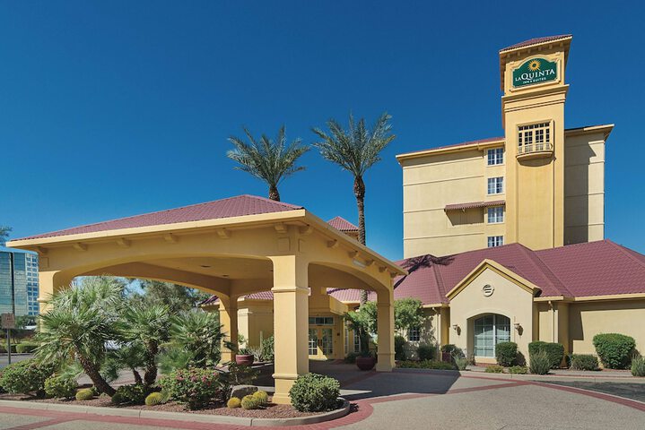 Hotel 2 of 48