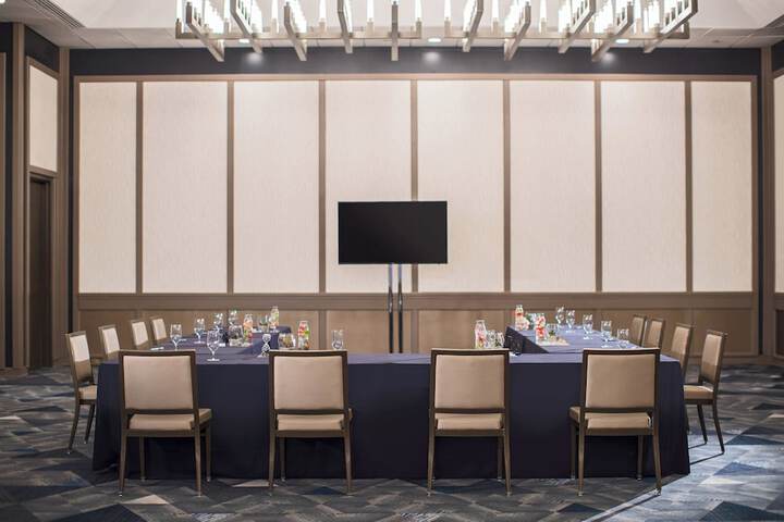 Renaissance Toledo Downtown Hotel