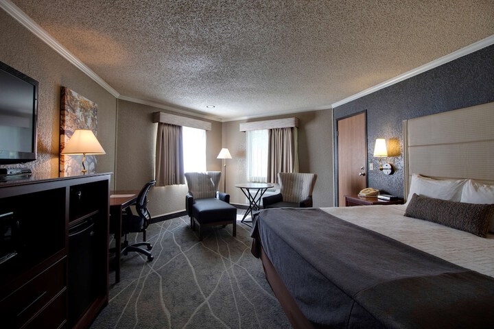 Room 54 of 80
