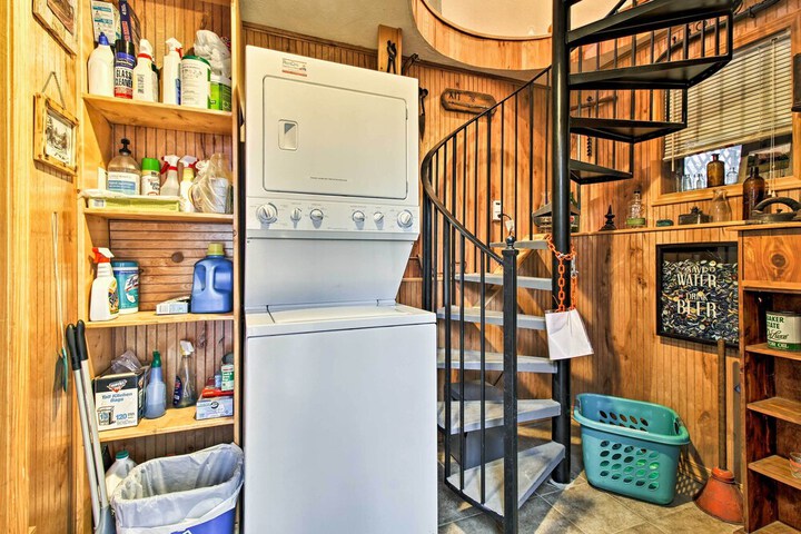 Stockton Lake Escape w / Kitchen Half Mile to Lake