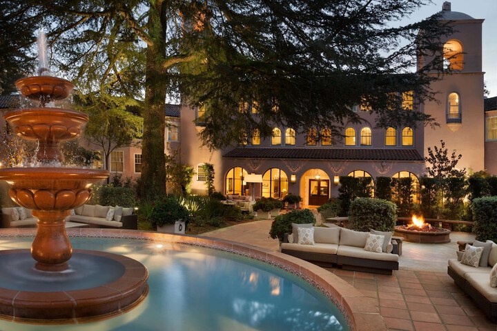 Hotel 4 of 172