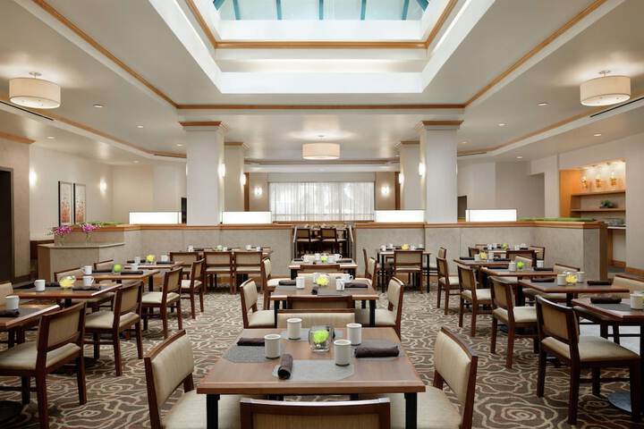 Hilton Boca Raton Suites