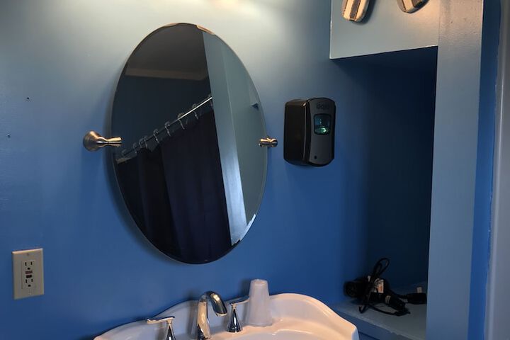 Room 30 of 105