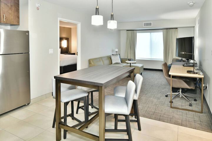 Room 21 of 47