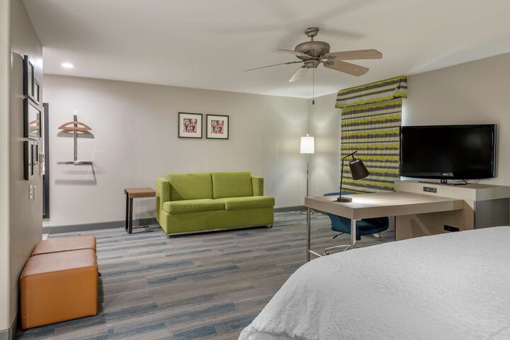 Room 19 of 28