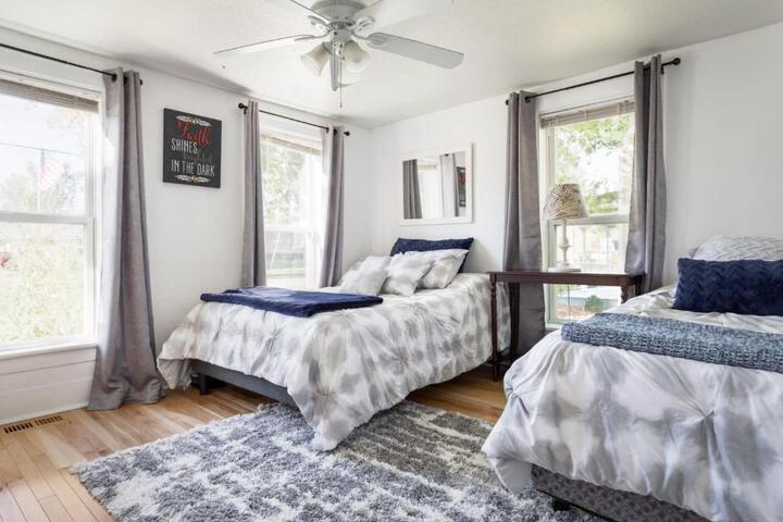 Ames Cottage Elk Rapids