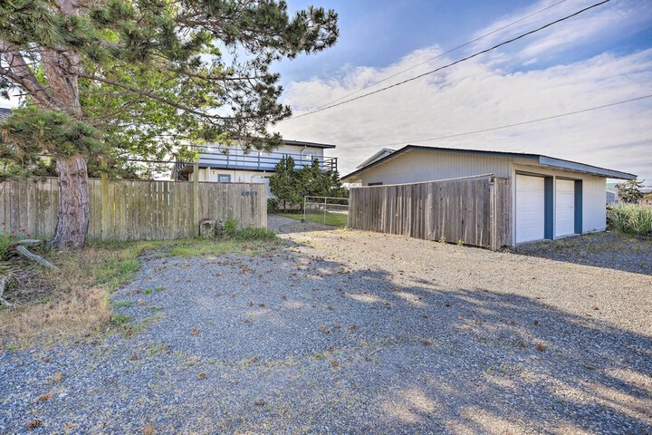 Waterfront Ferndale Home: Deck + Beach Access