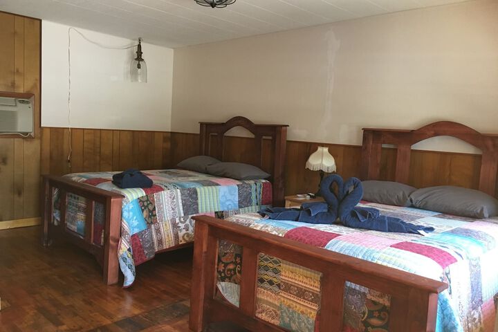 Room 27 of 93