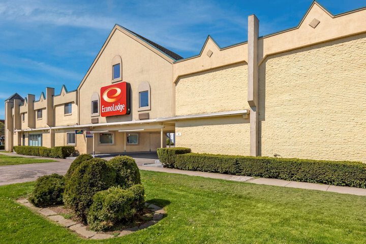 Hotel 2 of 23