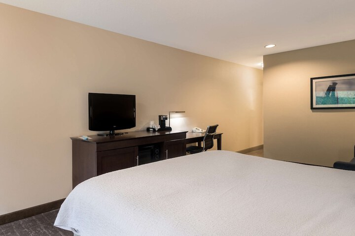 Room 18 of 30