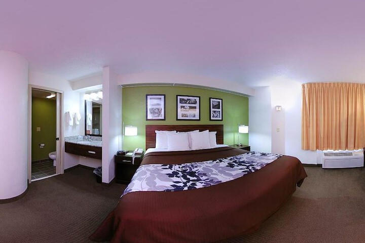 Room 17 of 42