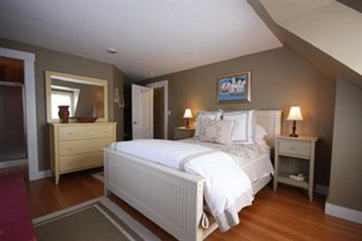 Mountain Village Farm B & B
