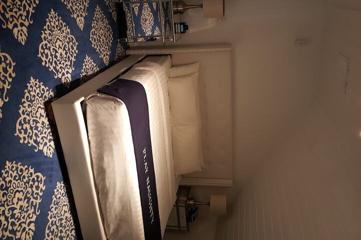 Room 81 of 127
