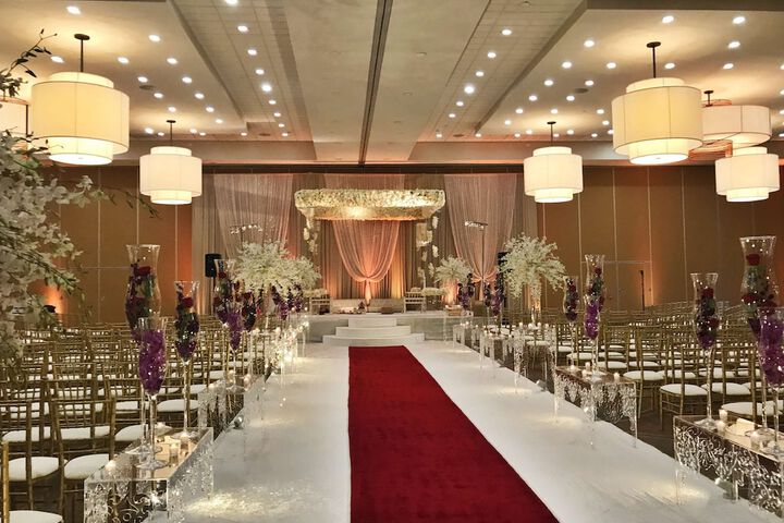 Embassy Suites by Hilton Chicago Naperville