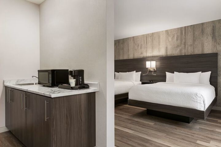 Days Inn by Wyndham Saint John New Brunswick