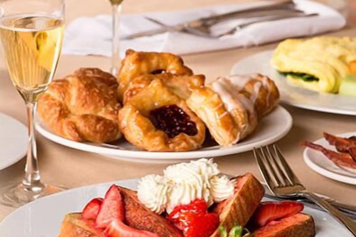Breakfast/Coffee Service 40 of 57