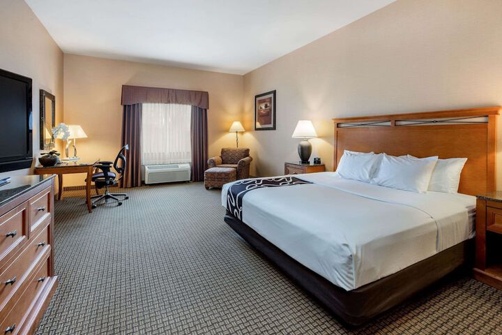 Room 16 of 30