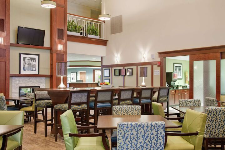 Hampton Inn & Suites Providence / Warwick-Airport