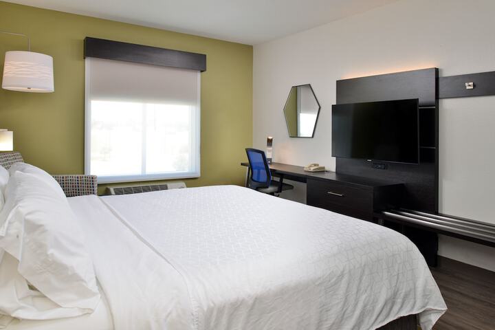 Holiday Inn Express & Suites Carthage by IHG