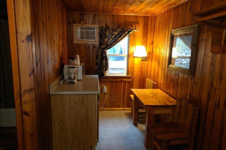 Allen Gulch Cabins