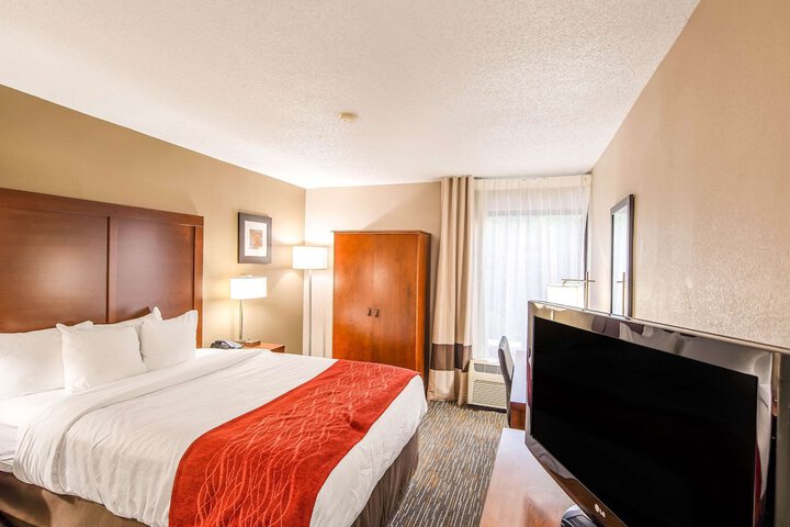 Room 30 of 44