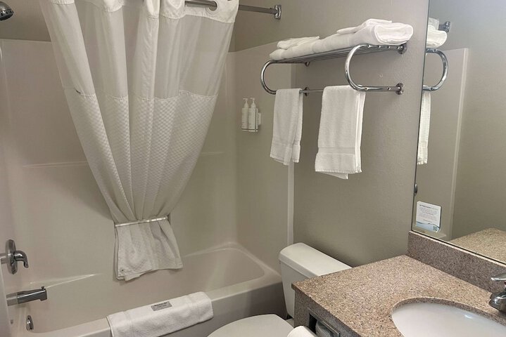Room 18 of 40