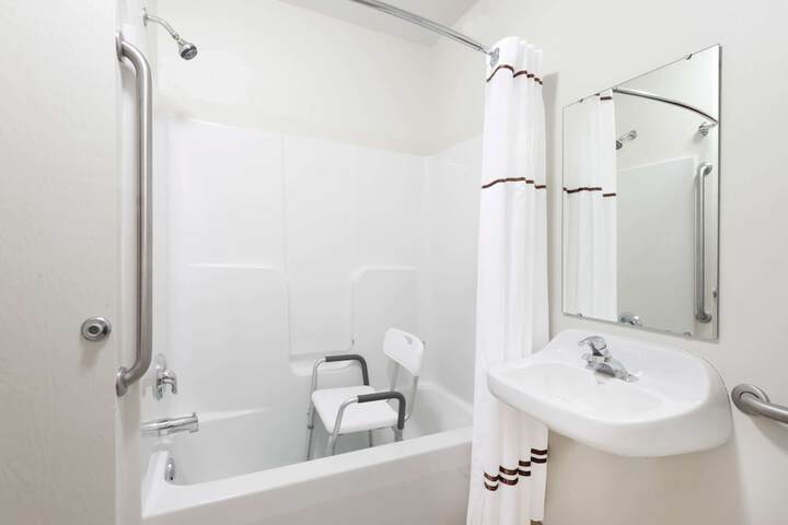 Hawthorn Extended Stay by Wyndham Seville