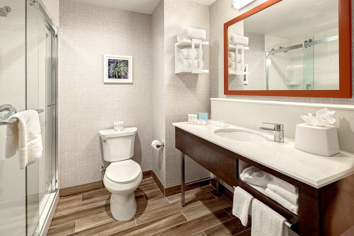 Room 20 of 39
