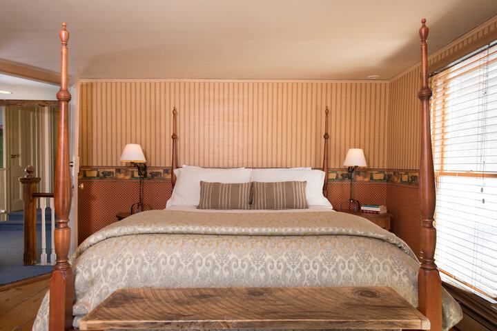 Room 43 of 54