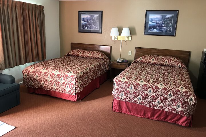 Room 8 of 14