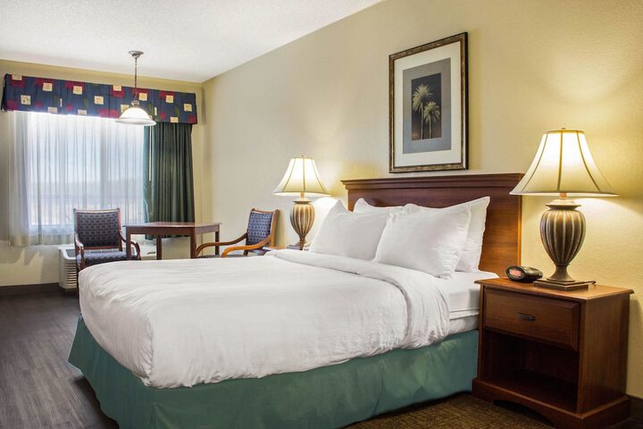 Room 20 of 43