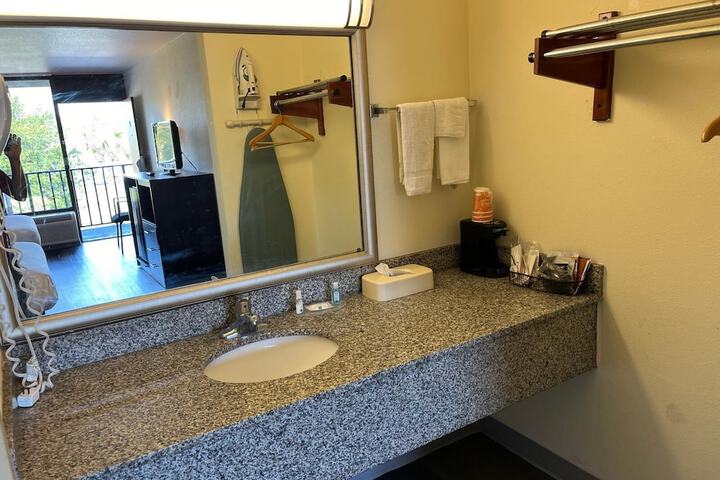 Room 44 of 54