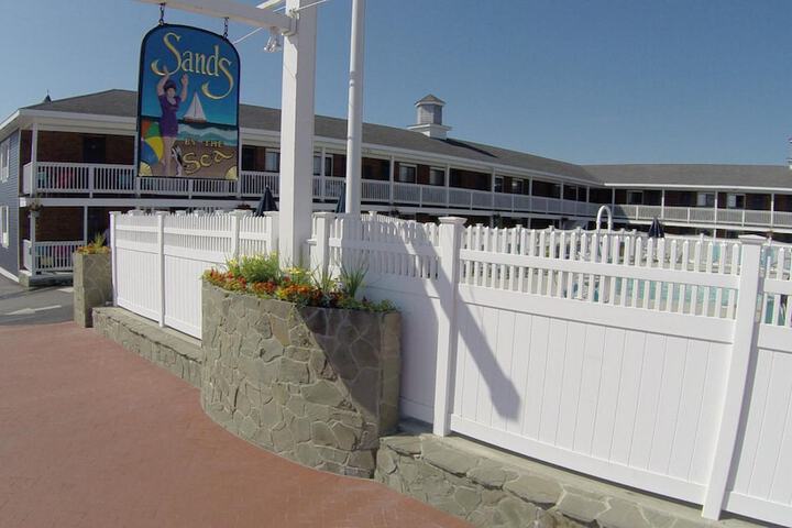 Sands by the Sea Motel