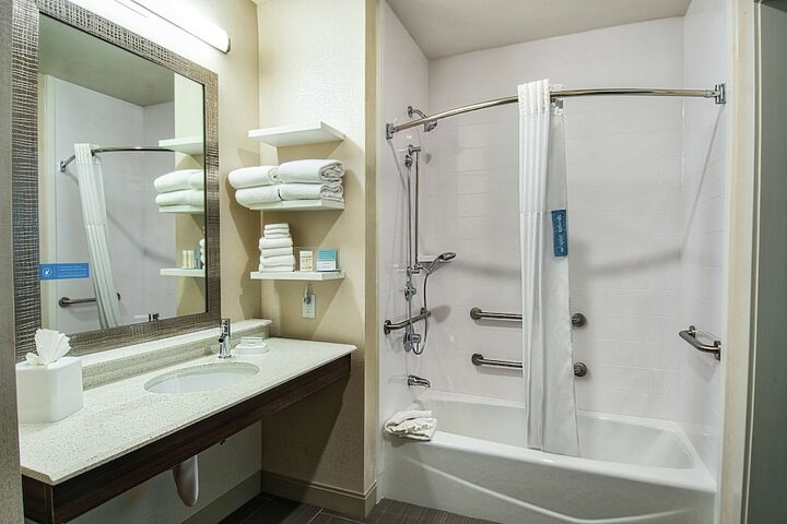 Hampton Inn & Suites Mission Viejo